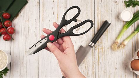 different ways to scissor.